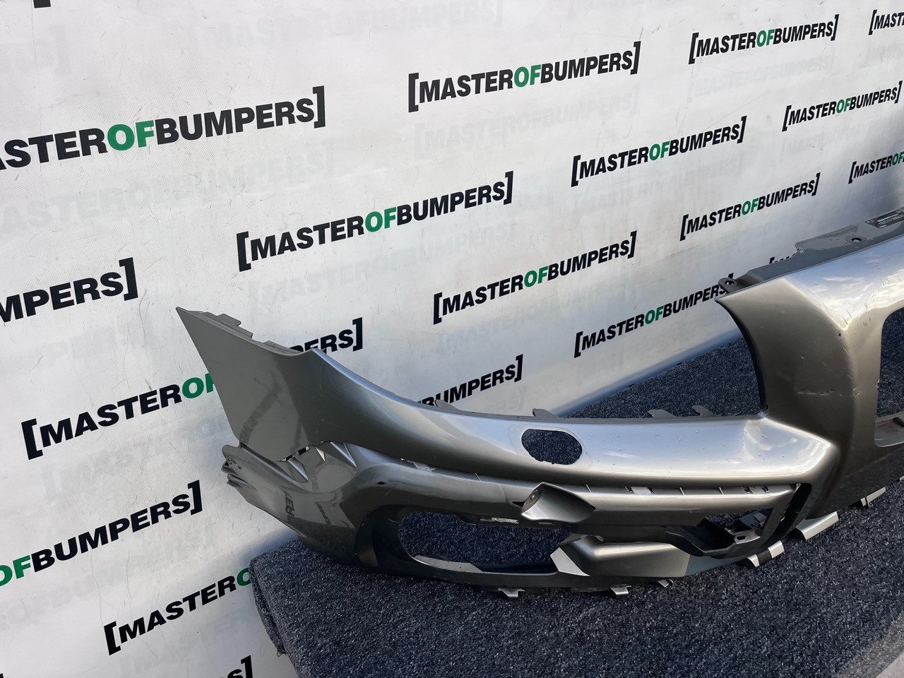 Volvo Xc70 Se 2009-2014 Front Bumper Genuine [n392]