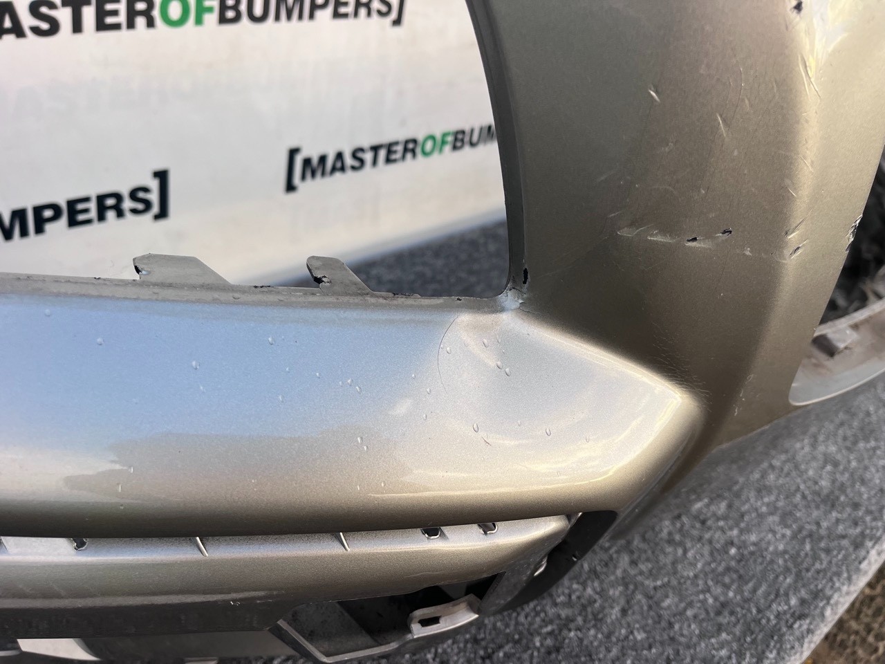 Volvo Xc70 Se 2009-2014 Front Bumper Genuine [n392]