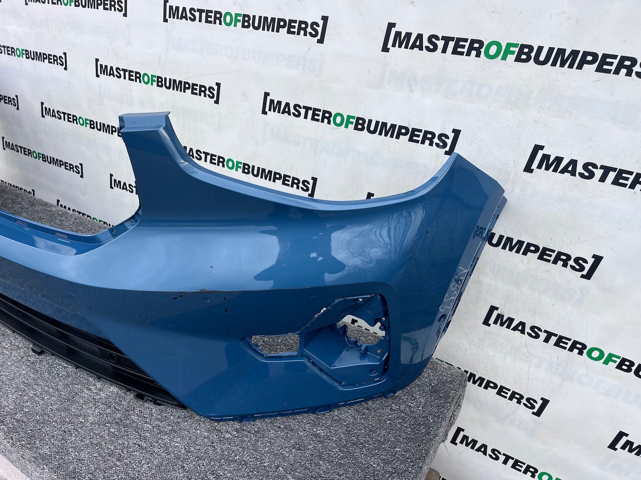 Volvo Xc40 Ultimate Phev Hybrid Lift 2022-on Front Bumper 6 Pdc Genuine [n393]