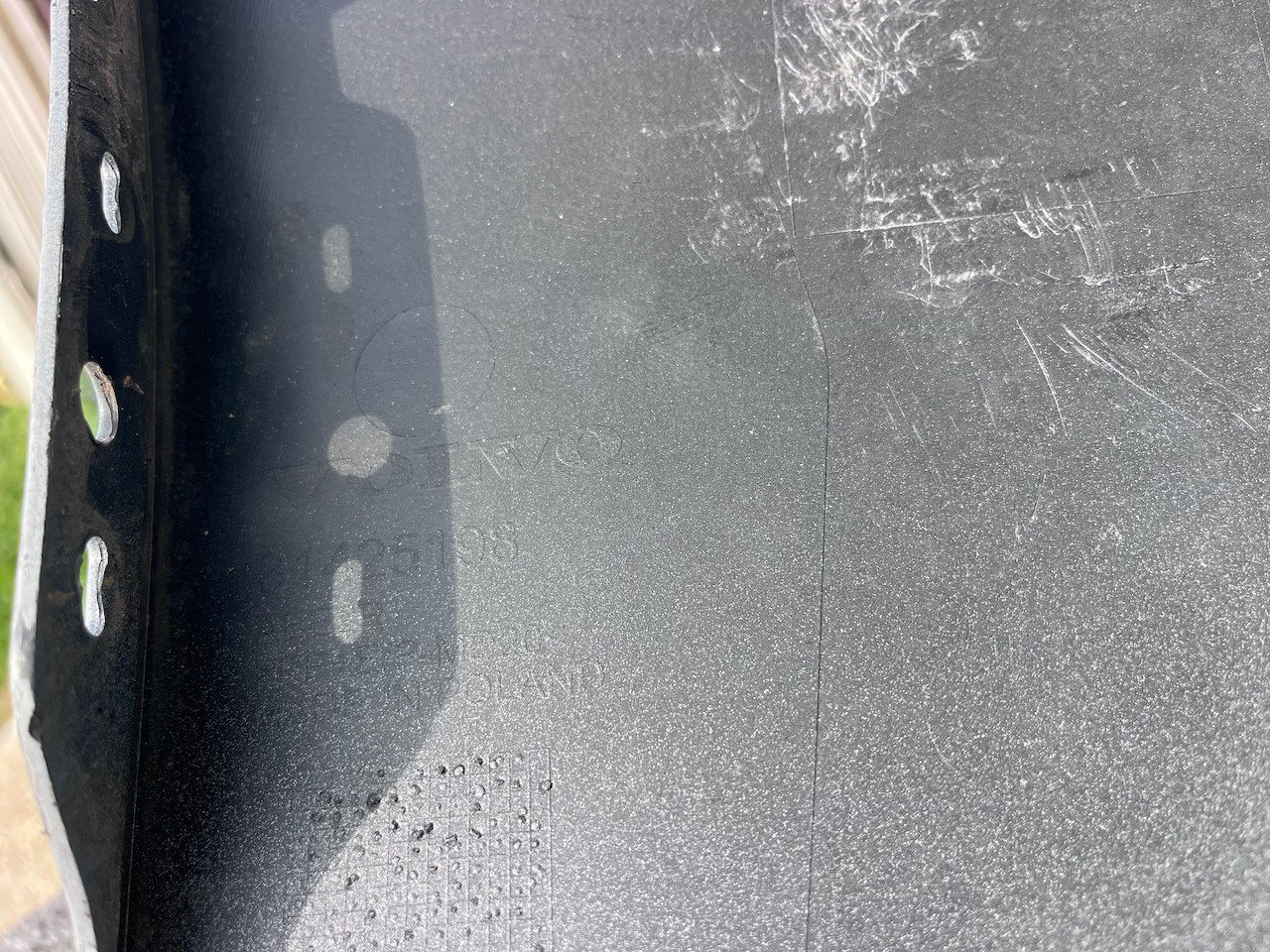 Volvo Xc60 R Design Inscription Suv 2017-2020 Rear Bumper 4 Pdc Genuine [n410]