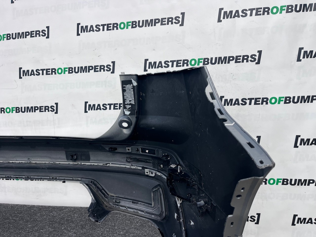 Volvo Xc60 R Design Suv Lift 2021-2025 Rear Bumper 6 Pdc Genuine [n411]