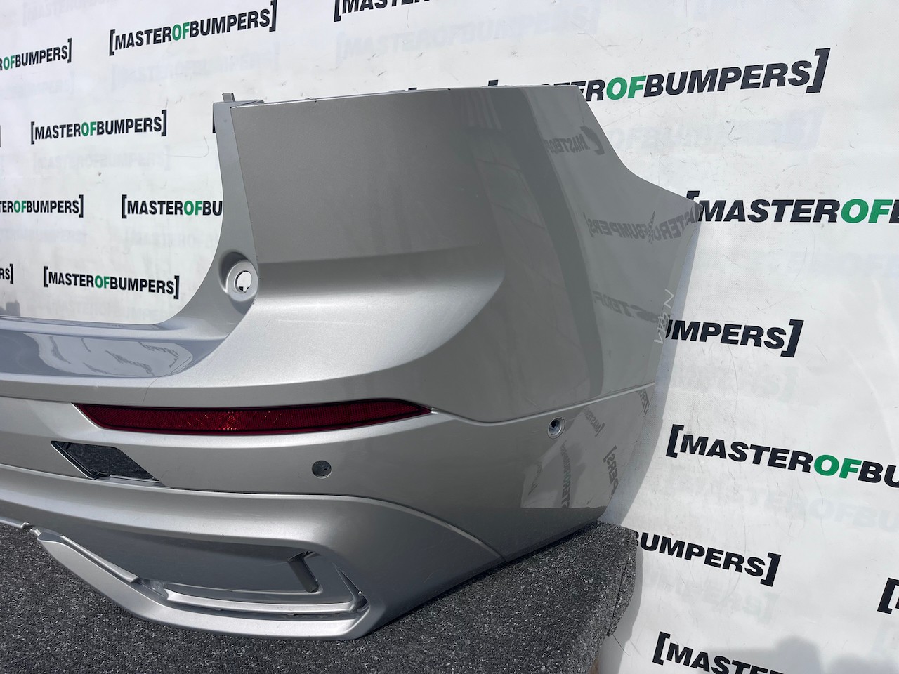 Volvo Xc60 R Design Suv Lift 2021-2025 Rear Bumper 6 Pdc Genuine [n411]