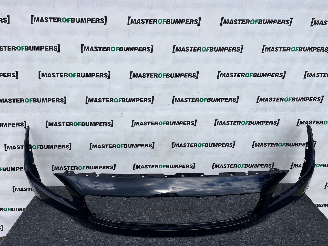 Volvo V90 S90 R Design Saloon Estate 2016-2020 Front Bumper Genuine [n413]
