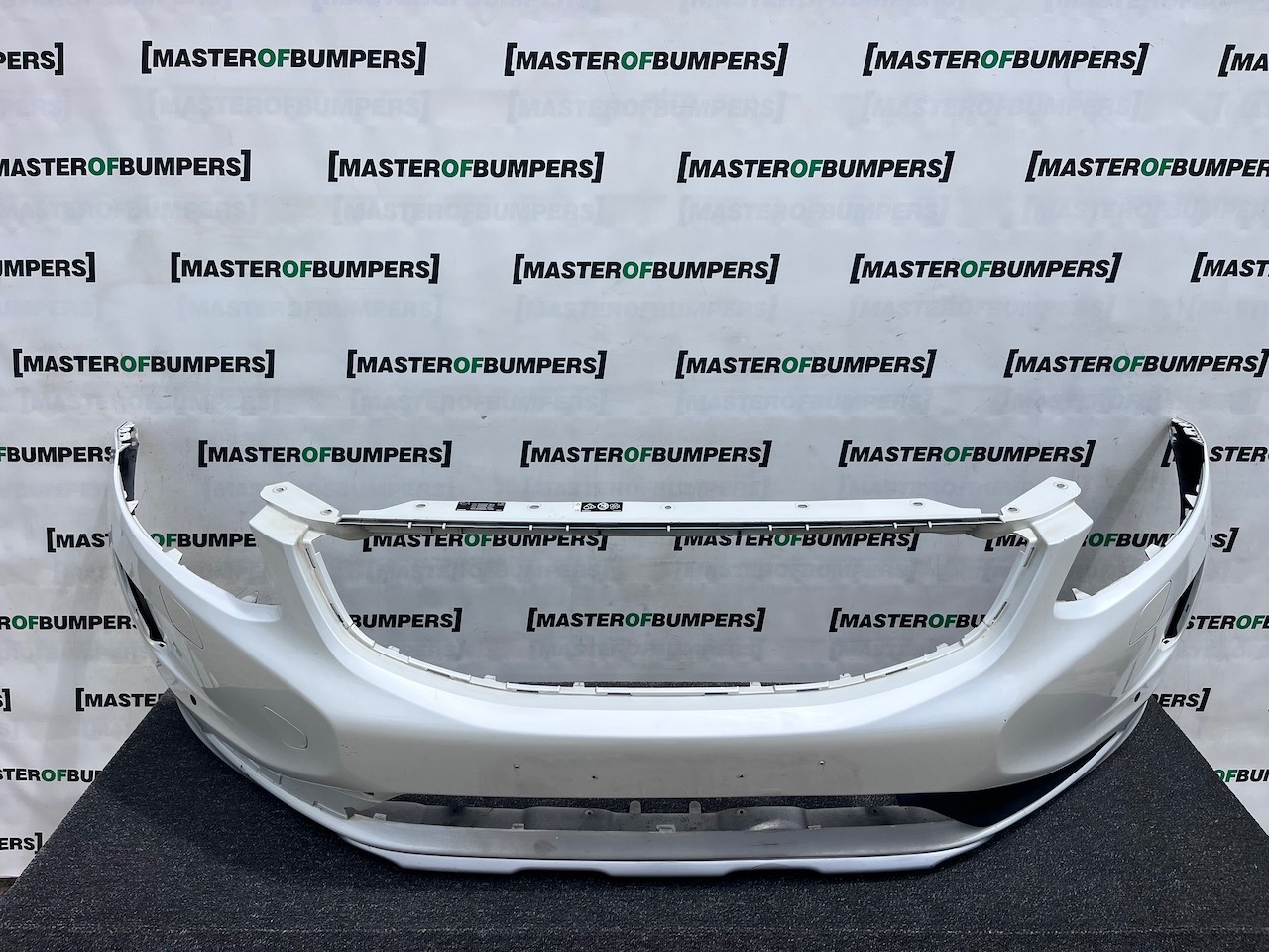 Volvo Xc60 D5 D4 T4 Lux Lift 2013-2018 Front Bumper 4 Pdc Jets Genuine [n431]