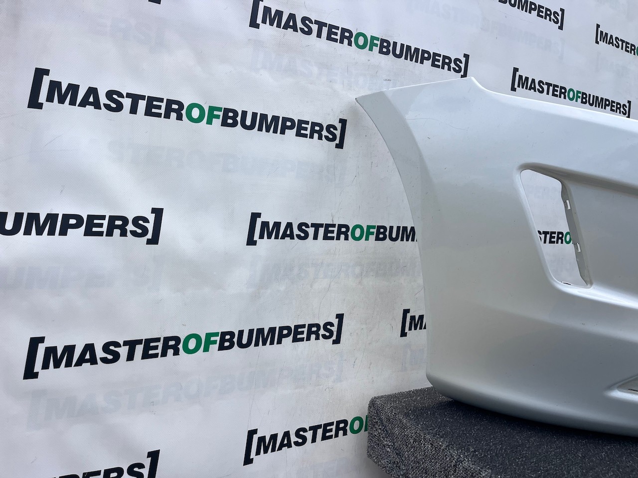 Volvo Xc60 D5 D4 T4 Lux Lift 2013-2018 Front Bumper 4 Pdc Jets Genuine [n431]