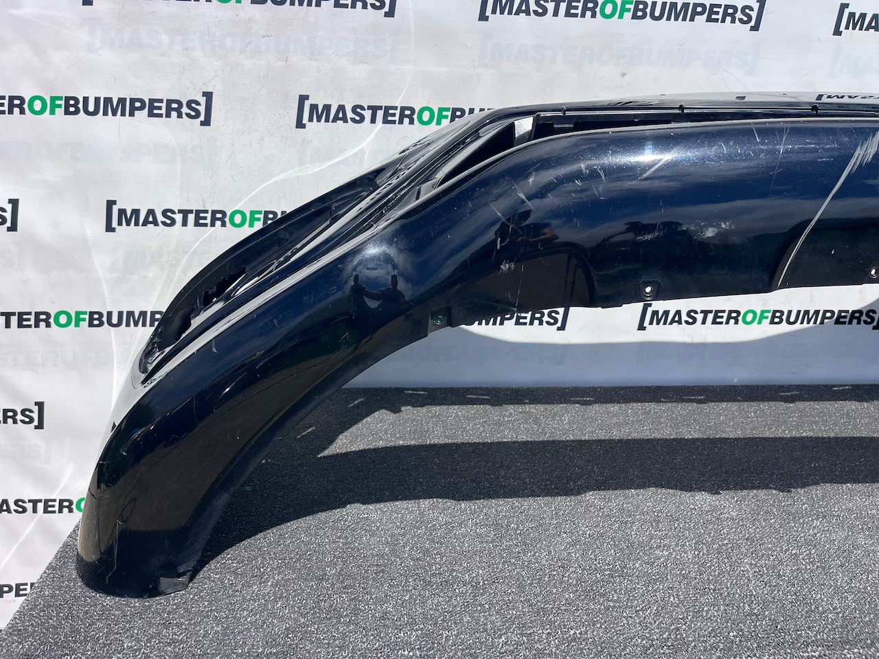 Volvo Xc60 D5 D4 R-design Lift 2013-2018 Front Bumper 4 Pdc Jets Genuine [n432]