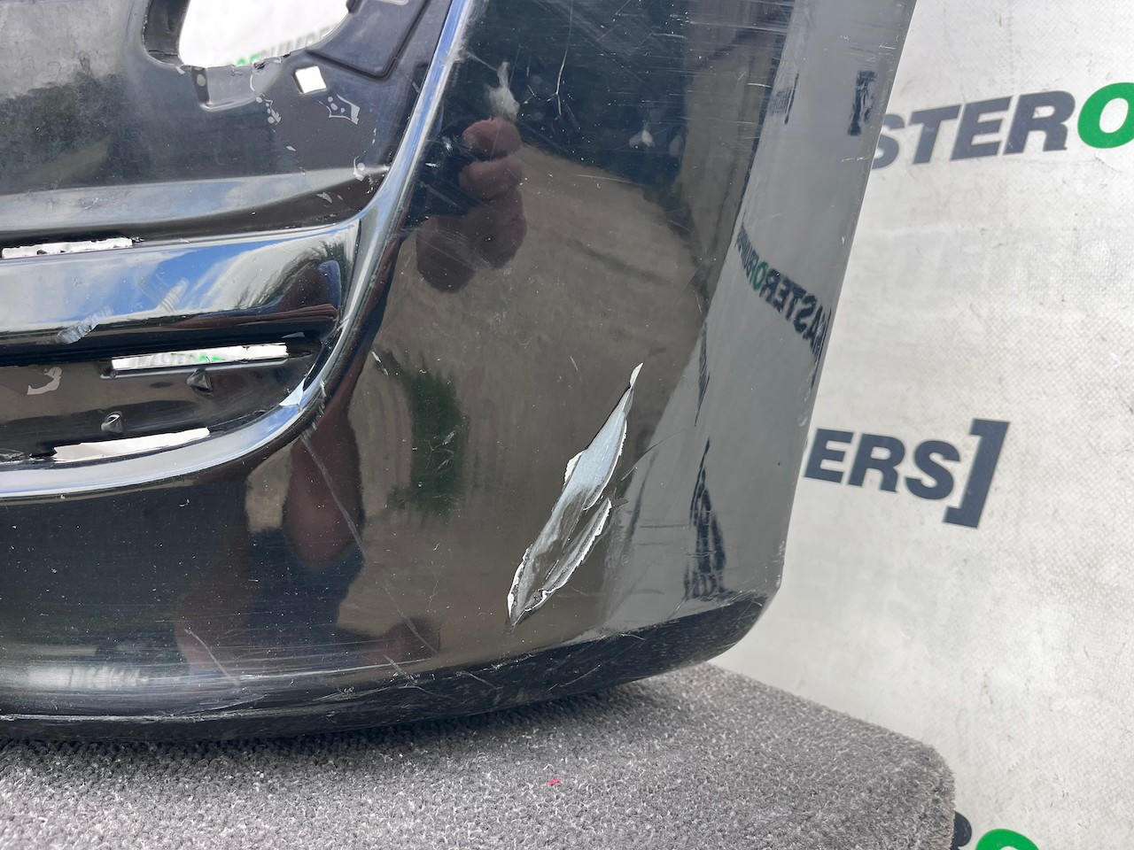 Volvo Xc60 D5 D4 R-design Lift 2013-2018 Front Bumper 4 Pdc Jets Genuine [n432]