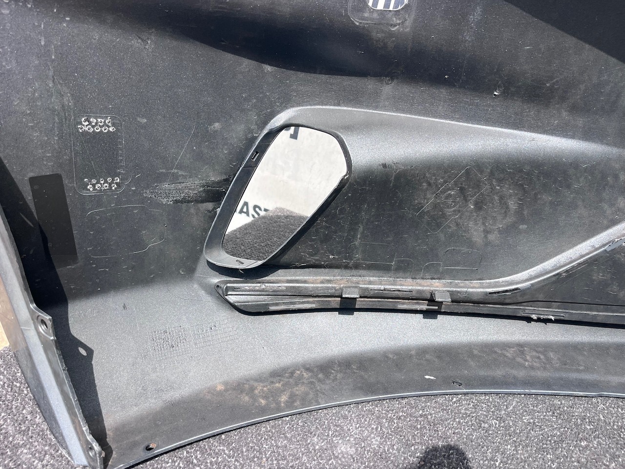 Volvo V40 R Design Hatchbac 2012-2018 Front Bumper No Pdc Jets Genuine [n437]