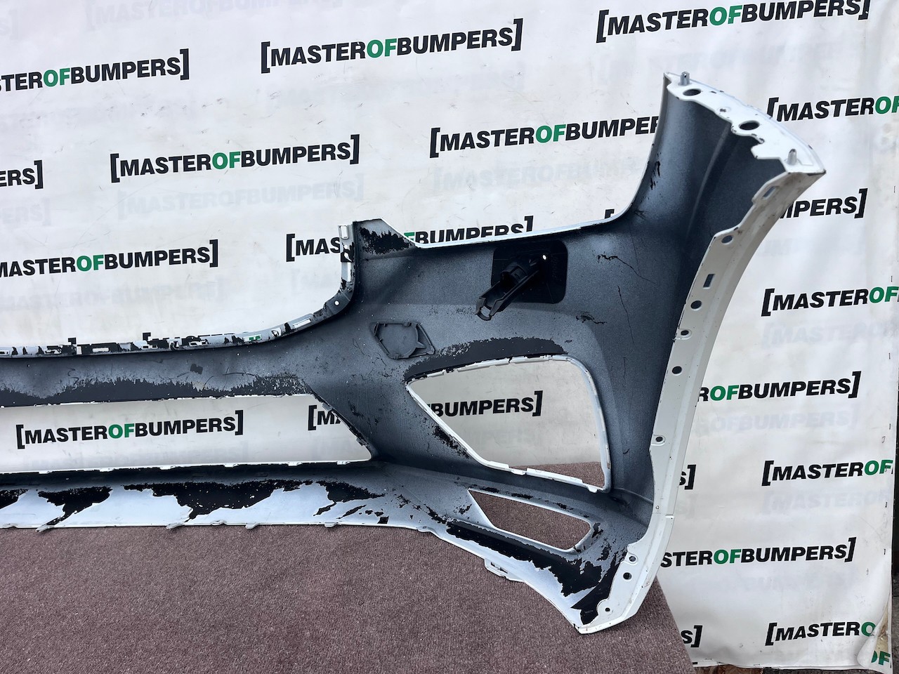Volvo Xc60 R Design Suv 2017-2020 Front Bumper 4 Pdc + Jets Genuine [n442]