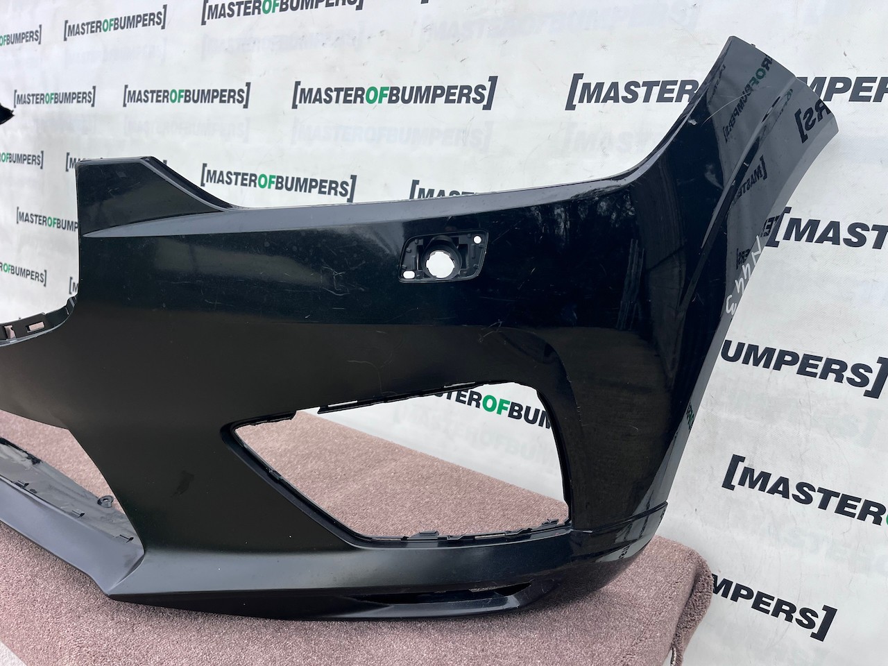 Volvo Xc60 R Design Suv 2017-2020 Front Bumper 4 Pdc + Jets Genuine [n443]