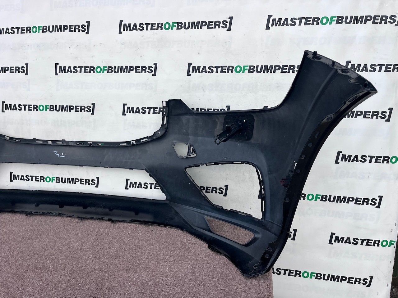 Volvo Xc60 R Design Suv 2017-2020 Front Bumper 6 Pdc + Jets Genuine [n452]