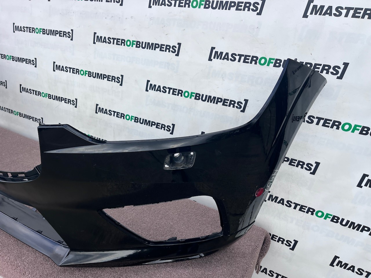 Volvo Xc60 R Design Suv 2017-2020 Front Bumper 6 Pdc + Jets Genuine [n452]