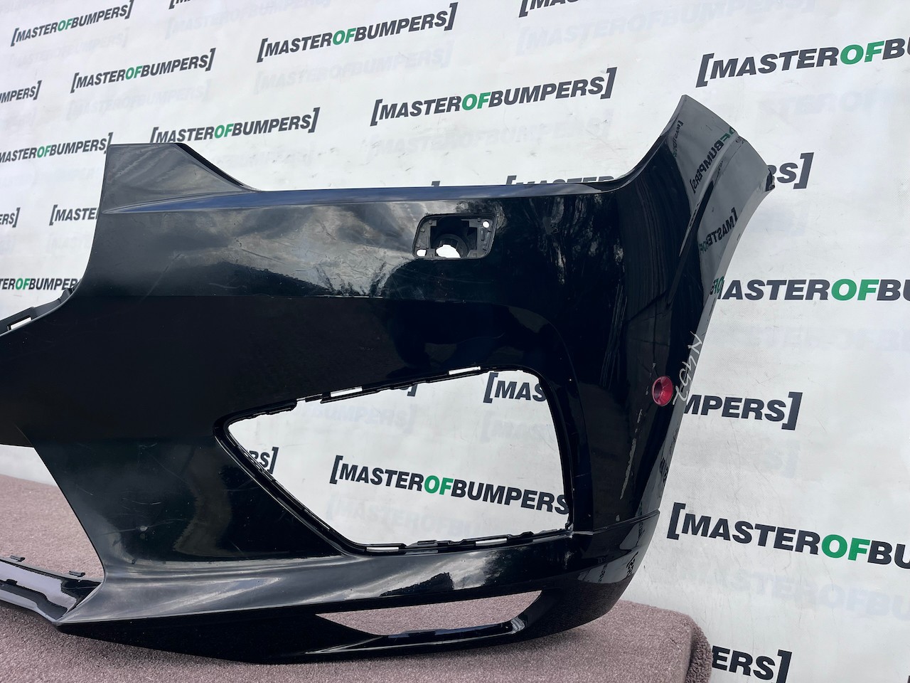 Volvo Xc60 R Design Suv 2017-2020 Front Bumper 6 Pdc + Jets Genuine [n452]