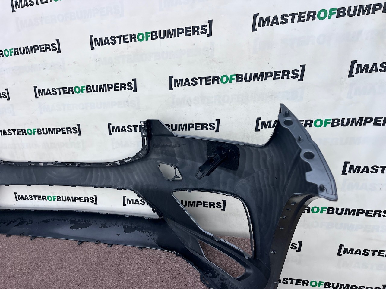 Volvo Xc60 R Design Suv 2017-2020 Front Bumper 4 Pdc + Jets Genuine [n450]