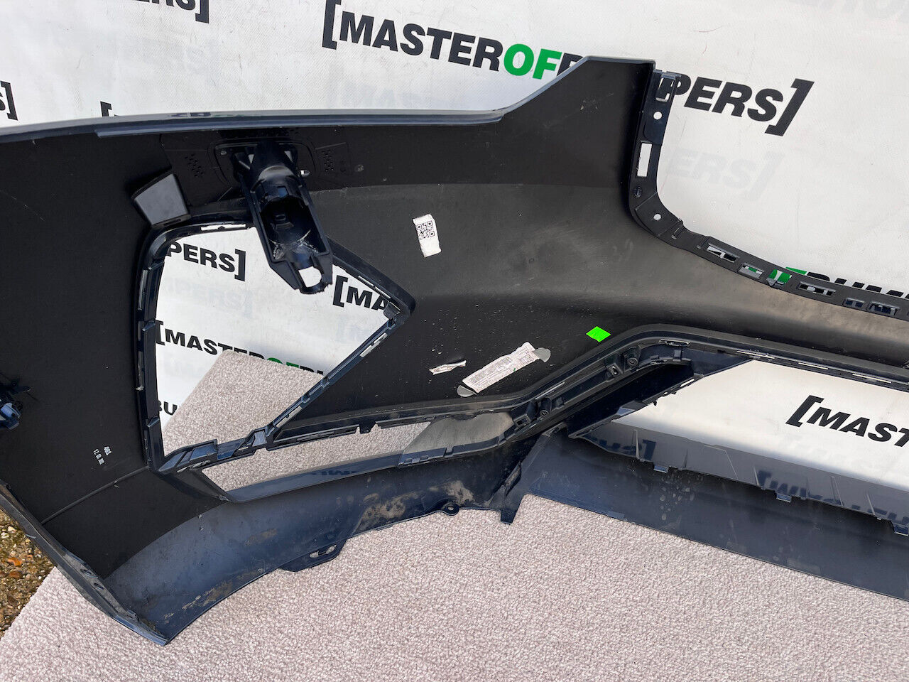 Volvo Xc60 R Design Hybrid B5 T8 Ultimate 2022-on Front Bumper Genuine [n315]