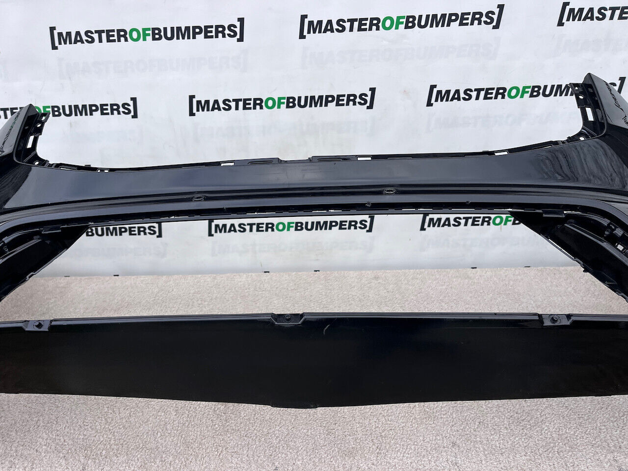 Volvo Xc60 R Design Suv Lift 2021-2024 Front Bumper 4 Pdc +jets Genuine [n346]