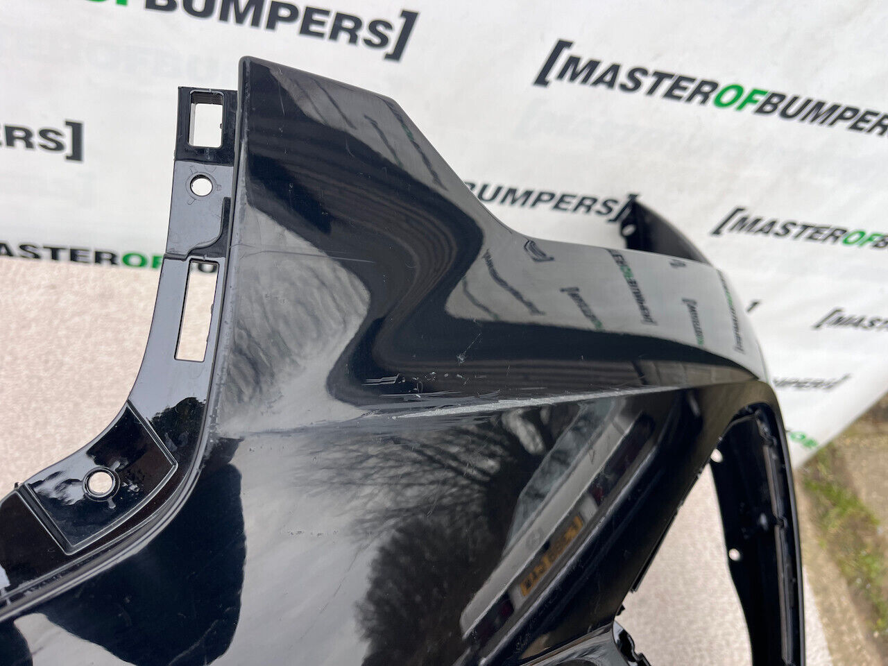 Volvo Xc60 R Design Suv Lift 2021-2024 Front Bumper 6 Pdc No Jets Genuine [n350]