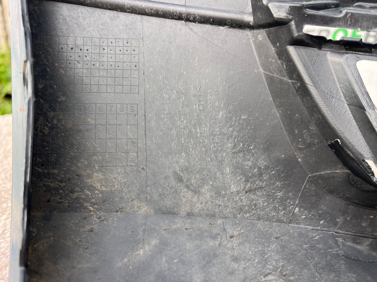 Volvo Xc60 R Design Suv Lift 2021-2024 Front Bumper 6 Pdc Genuine [n361]