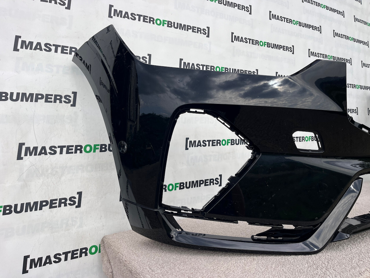 Volvo Xc60 R Design Suv Lift 2021-2024 Front Bumper 6 Pdc Genuine [n361]