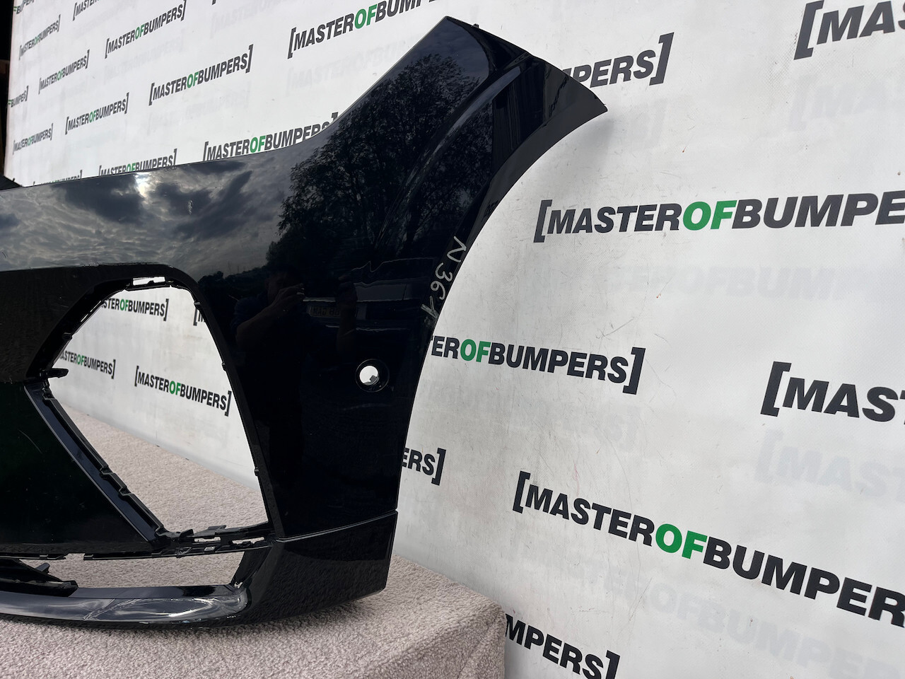 Volvo Xc60 R Design Suv Lift 2021-2024 Front Bumper 6 Pdc Genuine [n361]