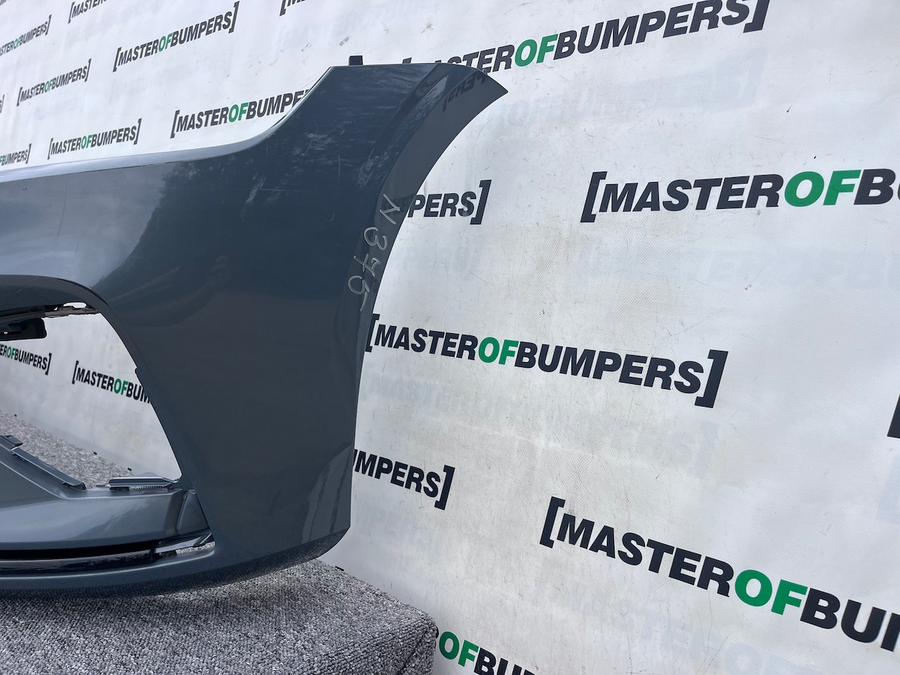 Volvo V60 S60 R Design Polestar T5 2018-2022 Front Bumper 4 Pdc Genuine [n375]