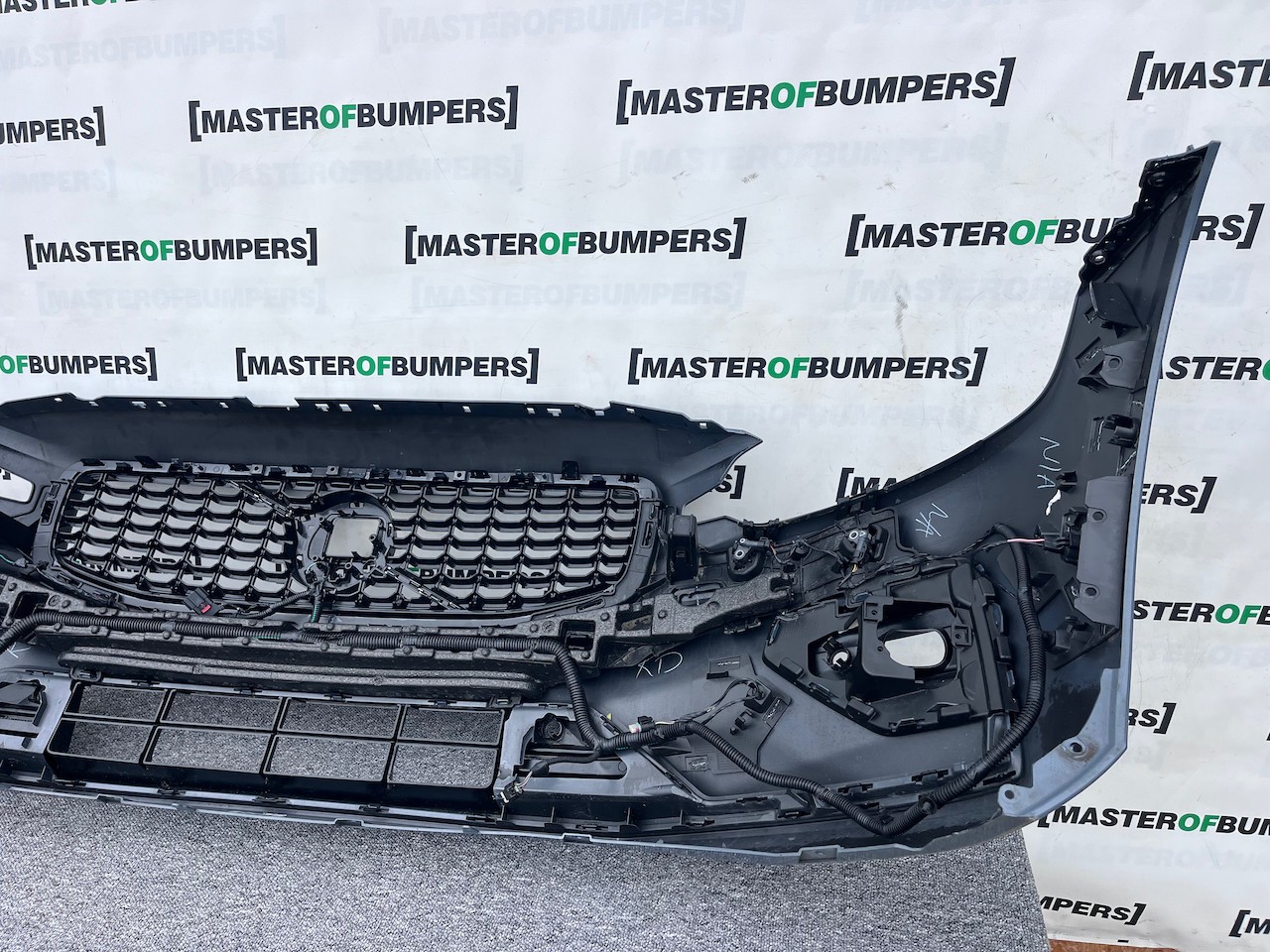 Volvo V60 S60 R Design Polestar T5 2018-2022 Front Bumper 4 Pdc Genuine [n375]