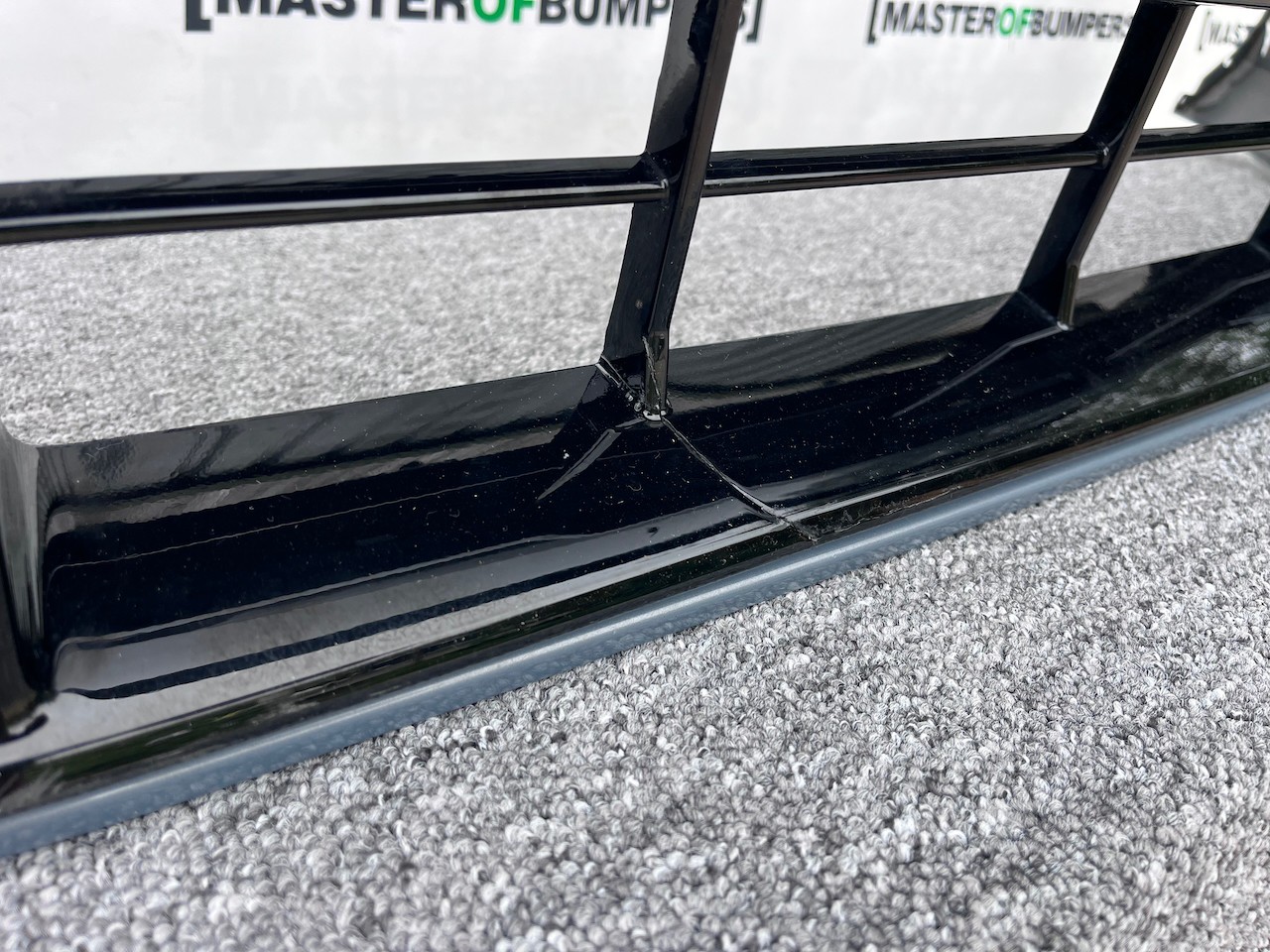 Volvo V60 S60 R Design Polestar T5 2018-2022 Front Bumper 4 Pdc Genuine [n375]