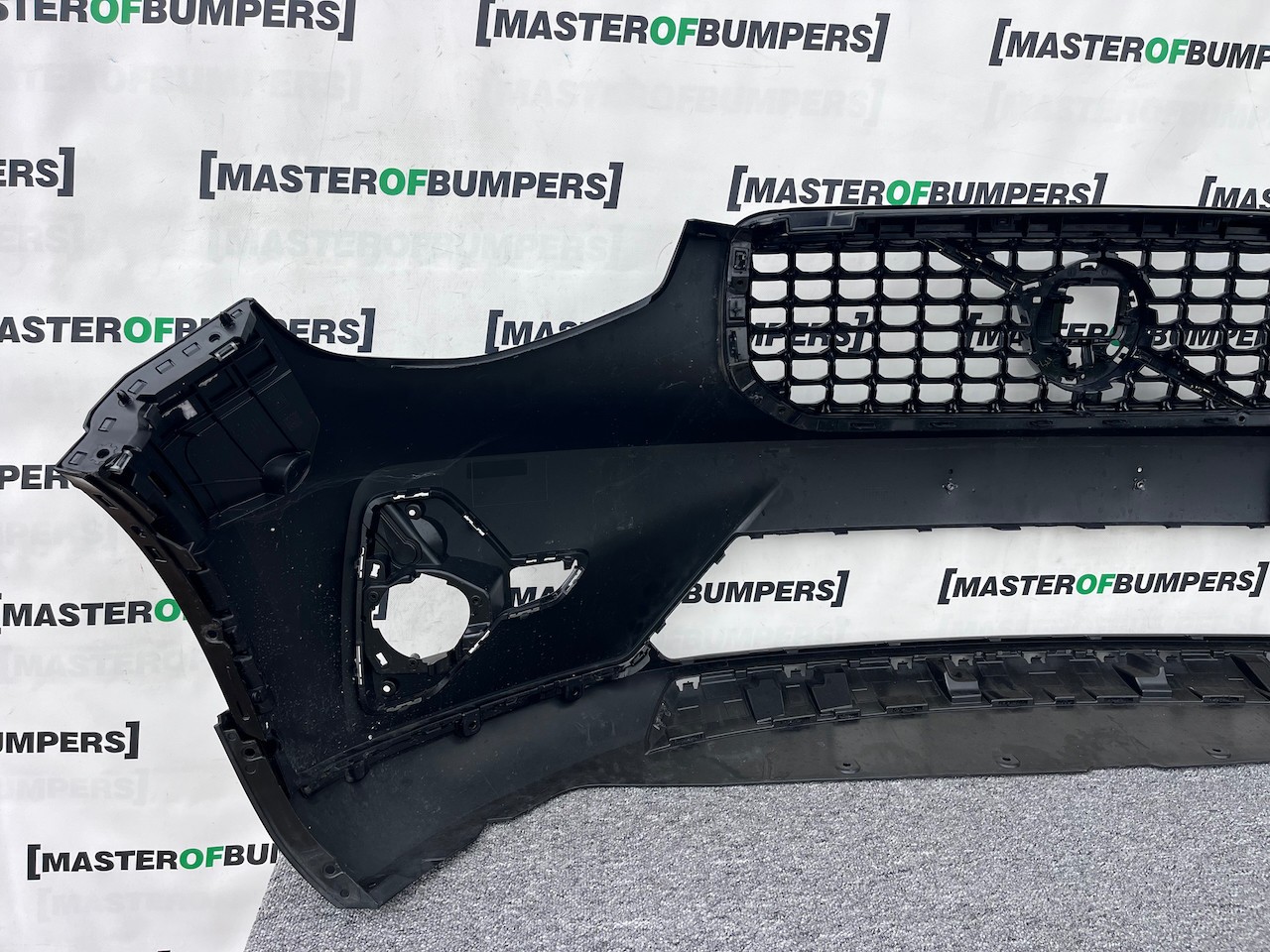 Volvo Xc40 R Design Phev Hybrid Lift 2022-on Front Bumper  Genuine [n378]