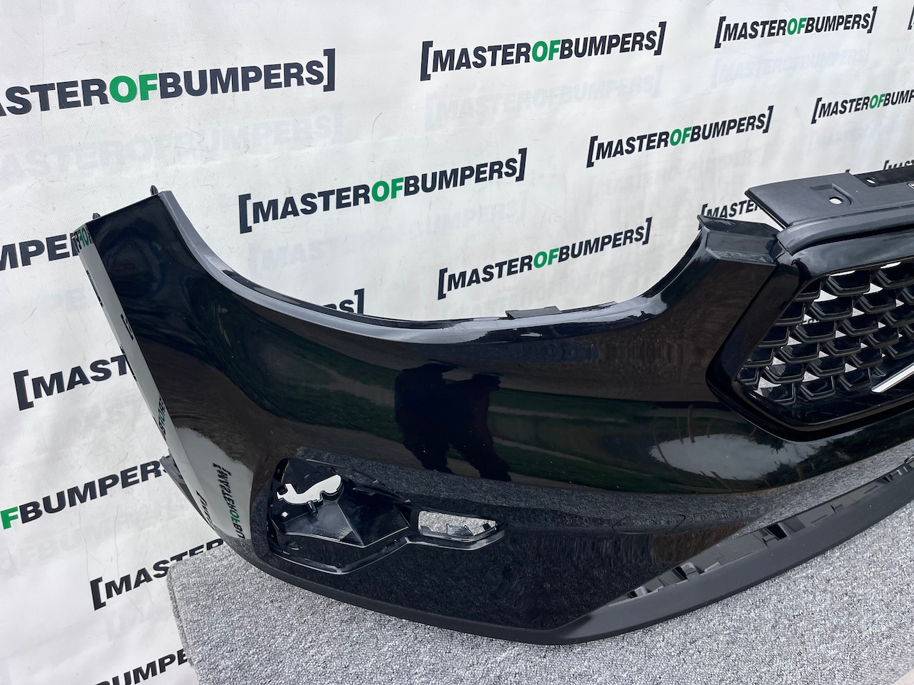 Volvo Xc40 R Design Phev Hybrid Lift 2022-on Front Bumper  Genuine [n378]