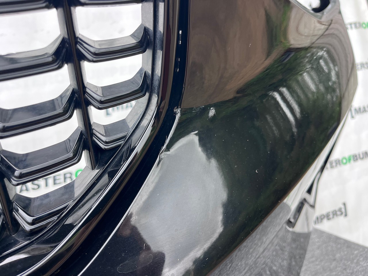 Volvo Xc40 R Design Phev Hybrid Lift 2022-on Front Bumper  Genuine [n378]