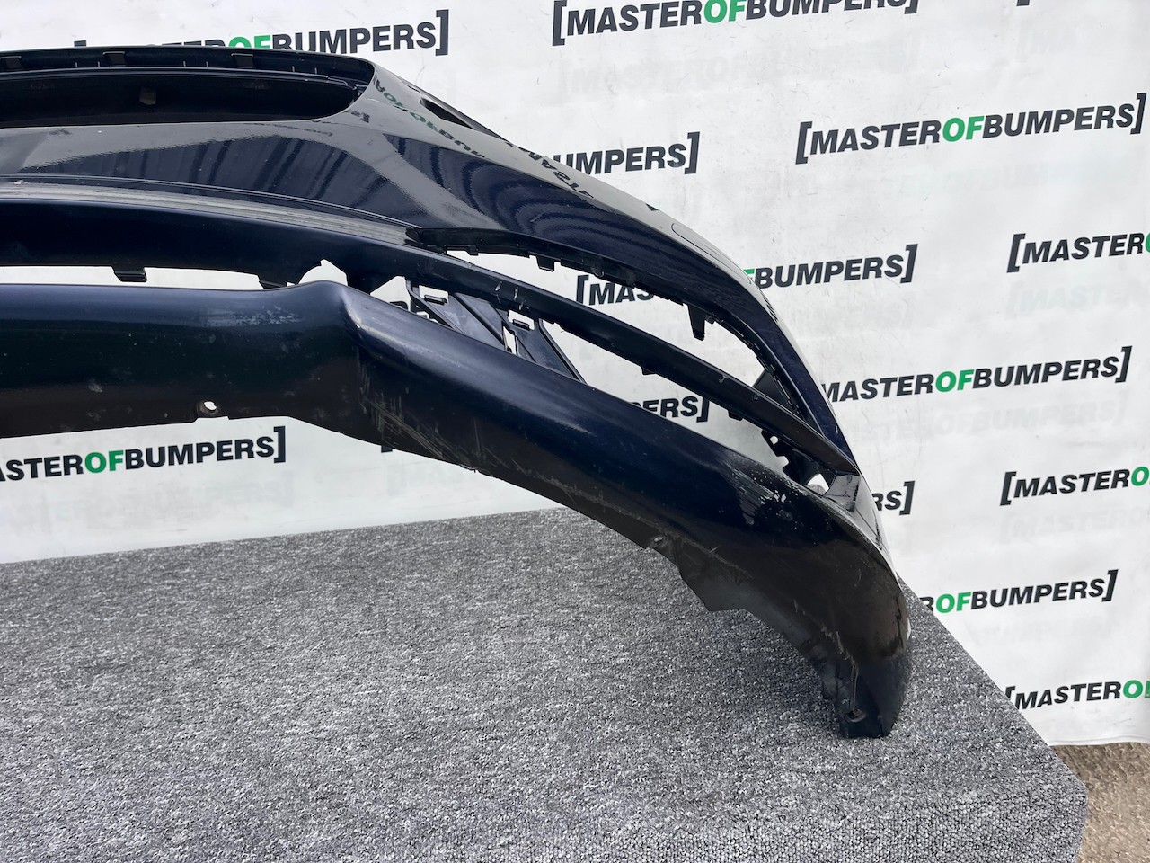 Volvo V90 S90 Momentum Saloon Estate 2016-2020 Front Bumper Genuine [n381]