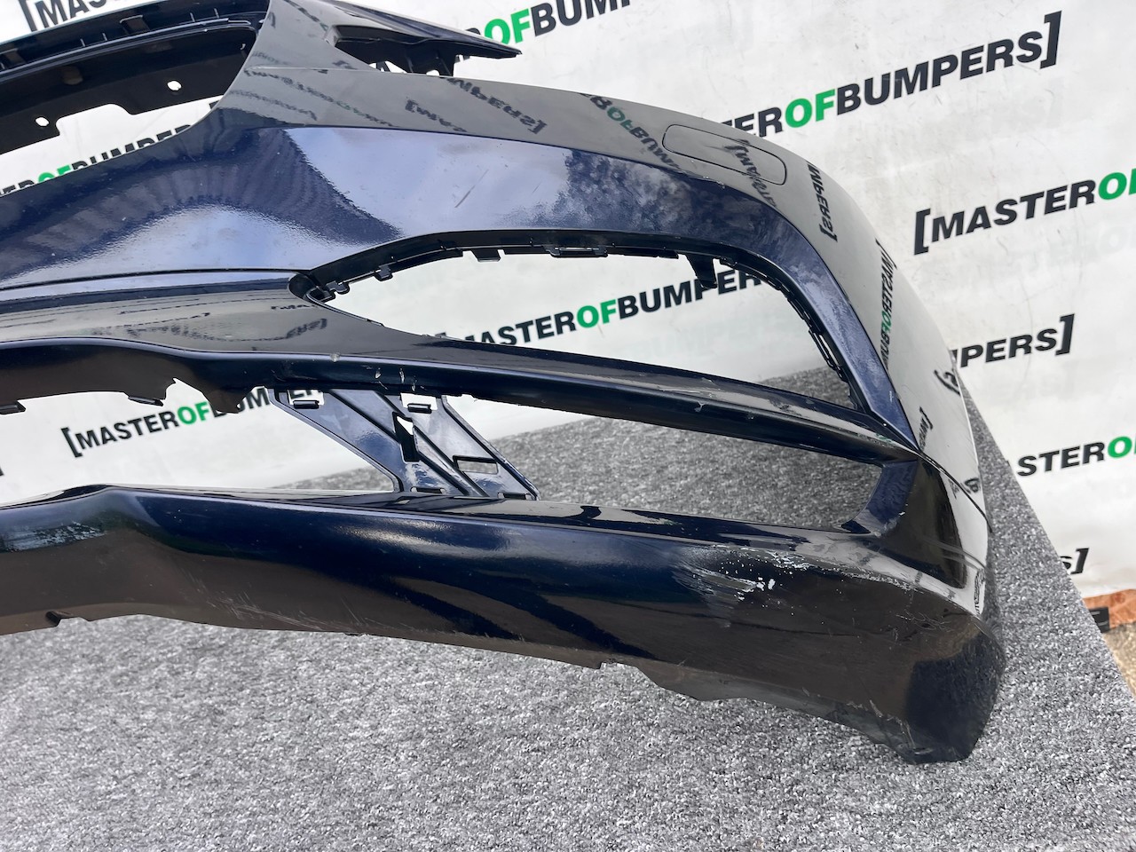 Volvo V90 S90 Momentum Saloon Estate 2016-2020 Front Bumper Genuine [n381]