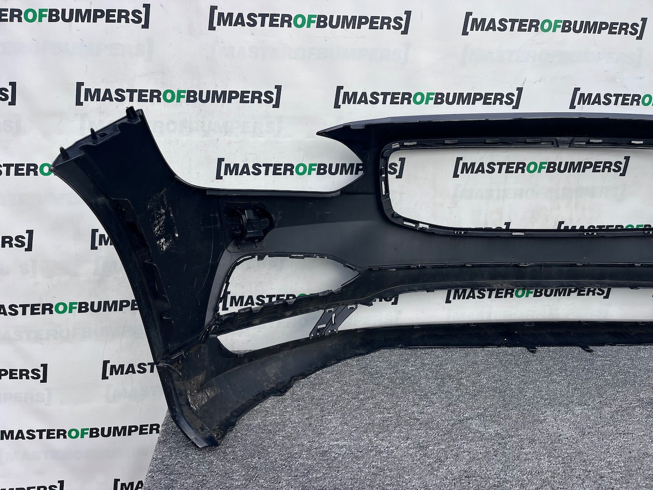 Volvo V90 S90 Momentum Saloon Estate 2016-2020 Front Bumper Genuine [n381]