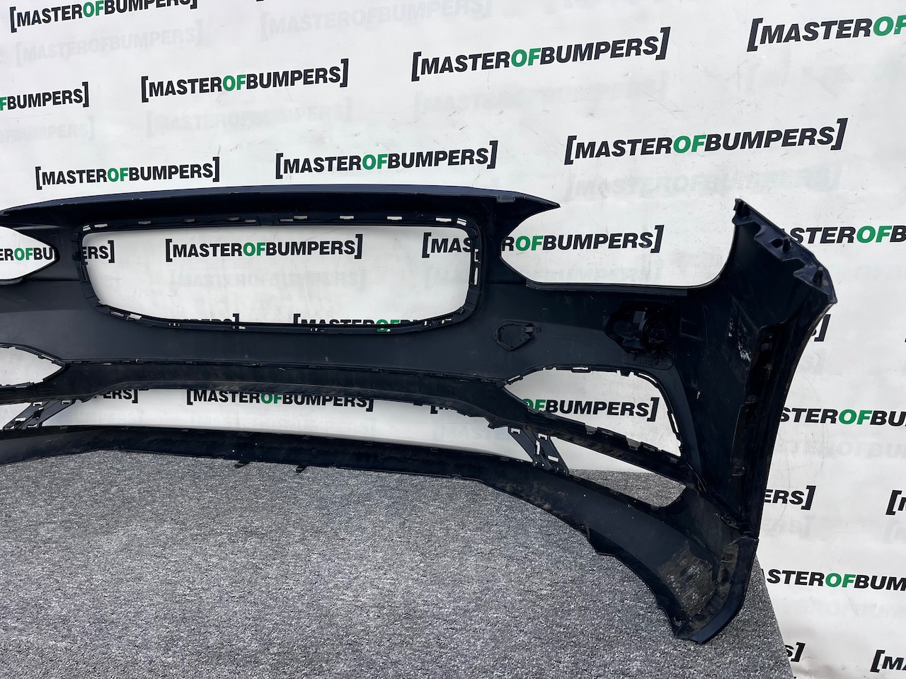 Volvo V90 S90 Momentum Saloon Estate 2016-2020 Front Bumper Genuine [n381]
