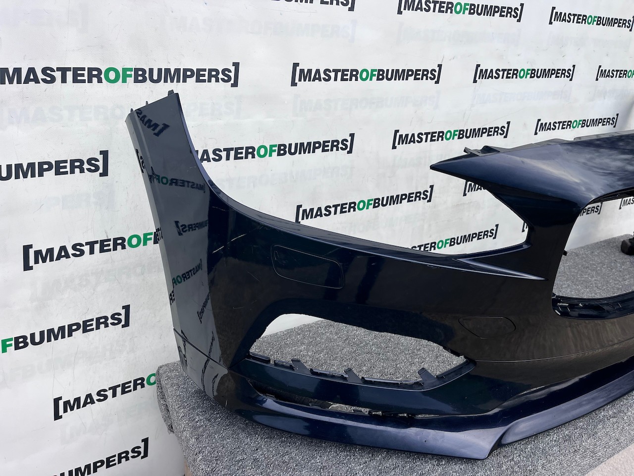 Volvo V90 S90 Momentum Saloon Estate 2016-2020 Front Bumper Genuine [n381]