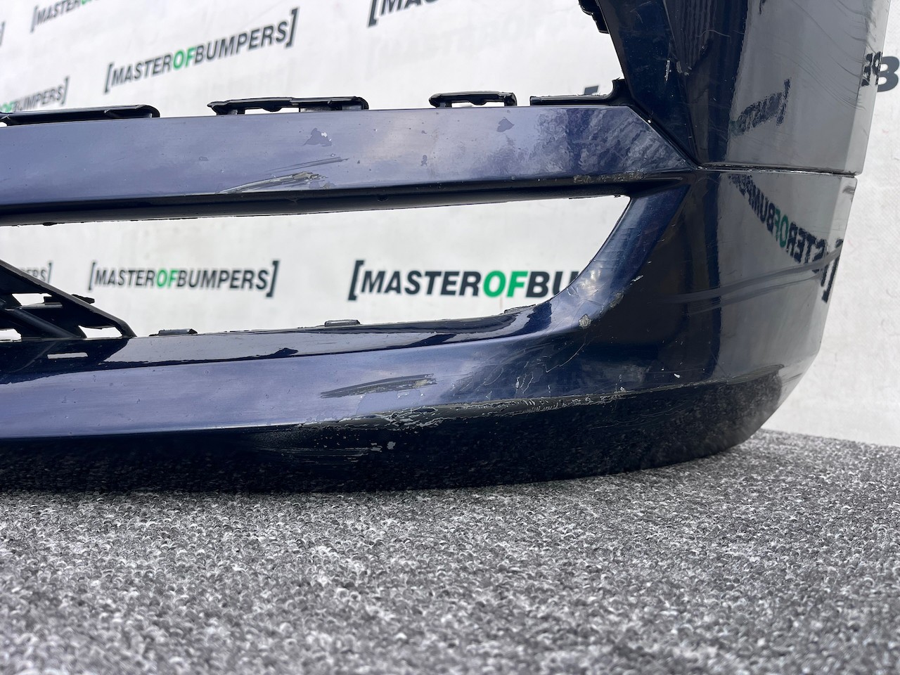 Volvo V90 S90 Momentum Saloon Estate 2016-2020 Front Bumper Genuine [n381]