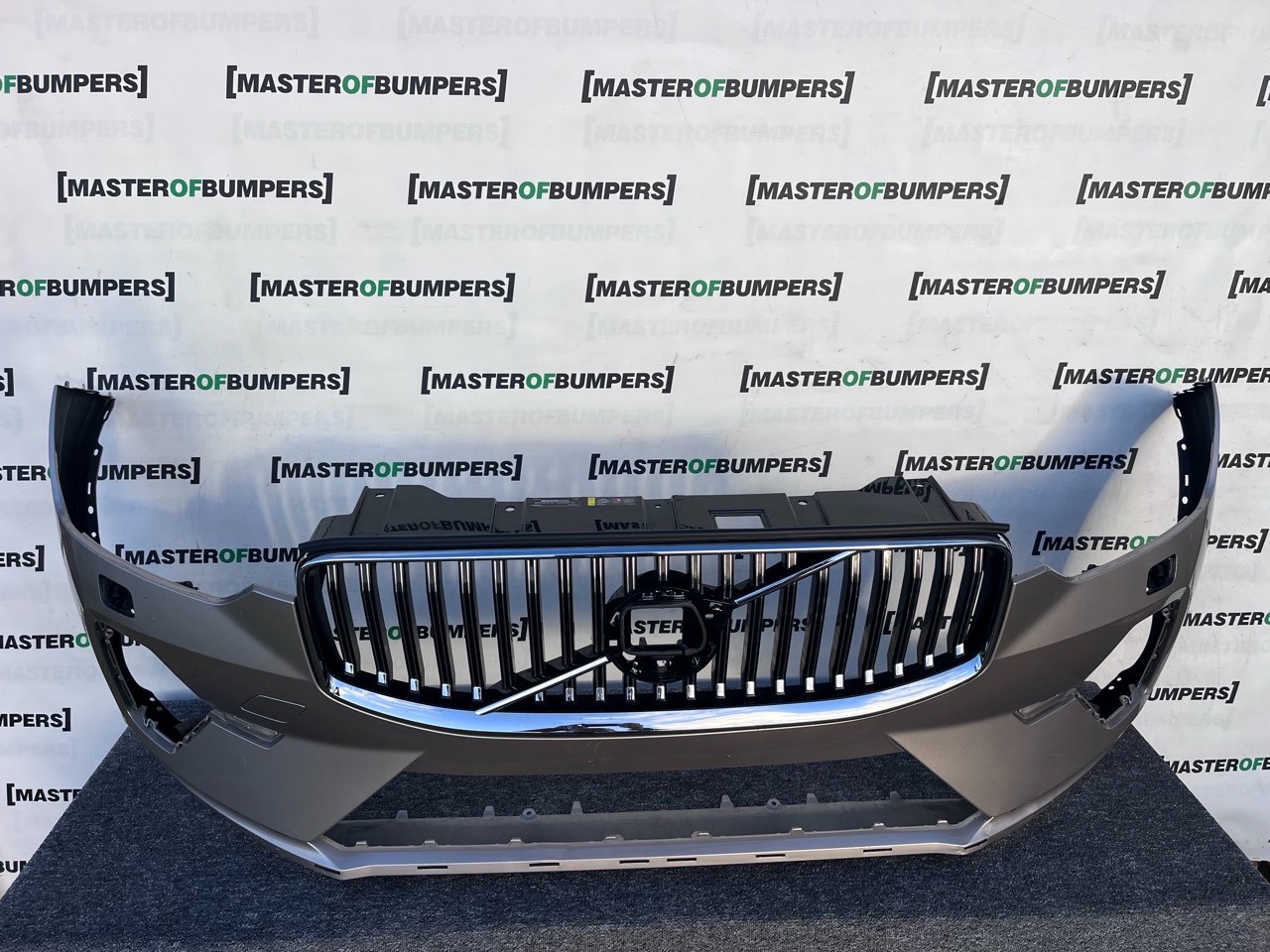 Vovlo Xc60 Inscription Mk2 Facelift 2021-2025 Front Bumper 6 Pdc Genuine [n385]