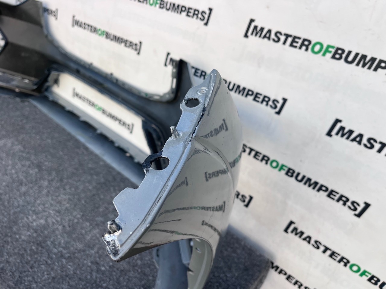 Volvo Xc60 R Design Mk2 Lift 2021-2024 Front Bumper 6 Pdc + Jets Genuine [n391]