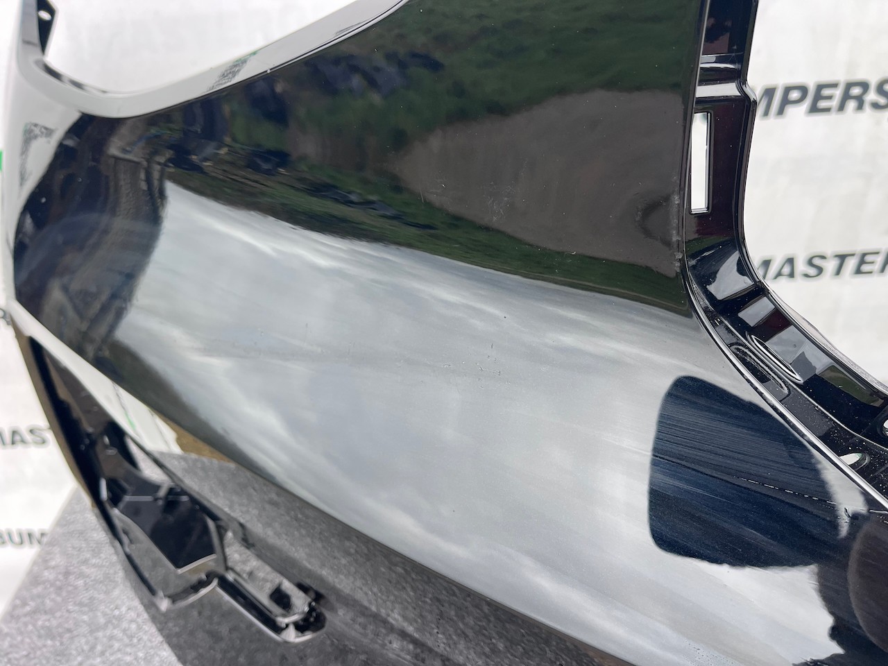 Volvo Xc40 Ultimate Phev Hybrid Lift 2022-on Front Bumper 4 Pdc Genuine [n388]