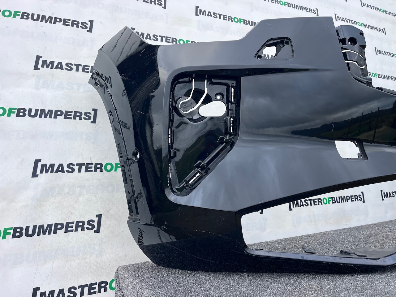 Volvo Xc90 T8 Phev Hybrid 2025-2027 Front Bumper 6 Pdc Jets Genuine [n389]