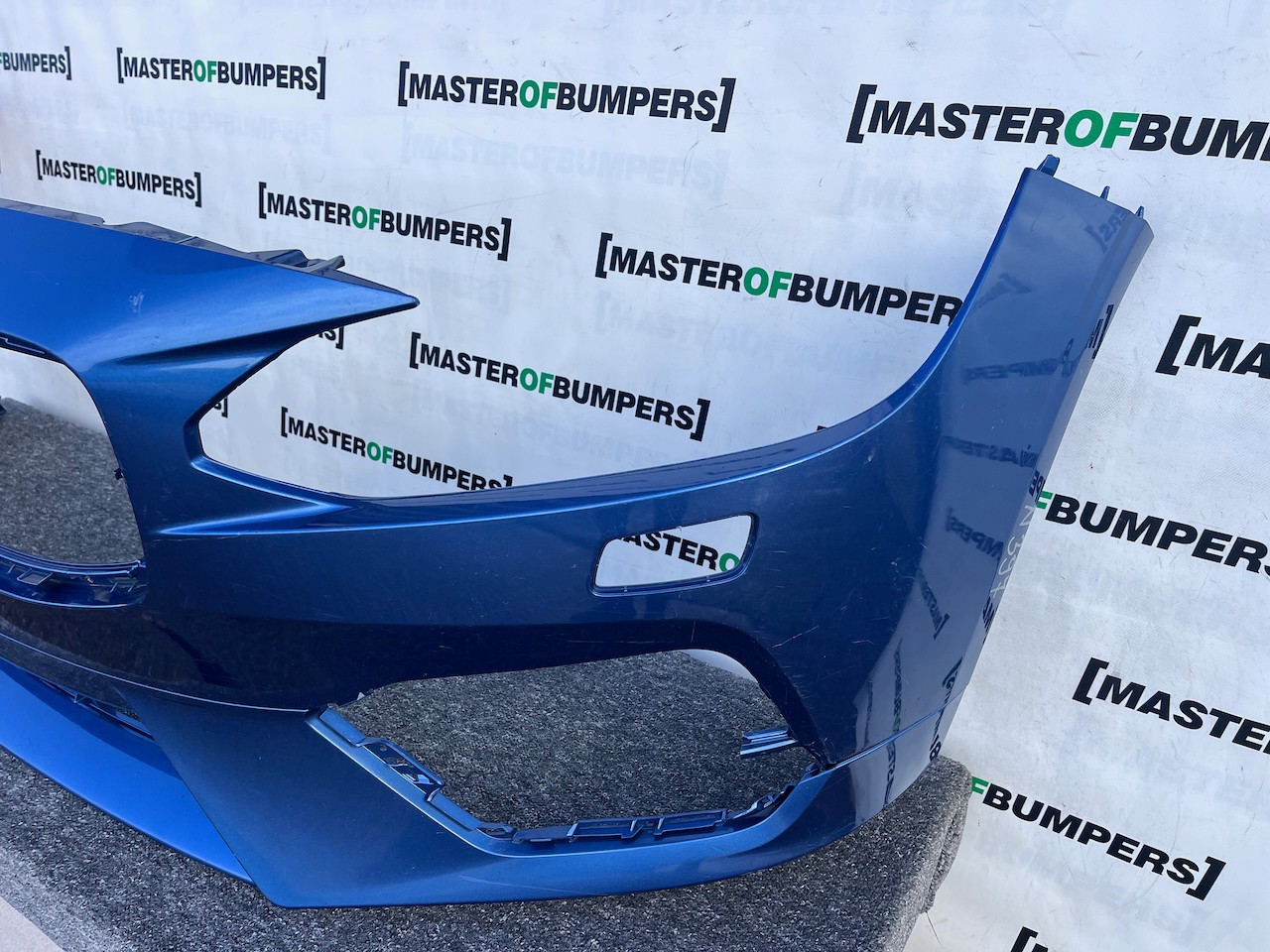 Volvo V90 S90 R Design Saloon Estate 2016-2020 Front Bumper 4 Pdc Genuine [n397]