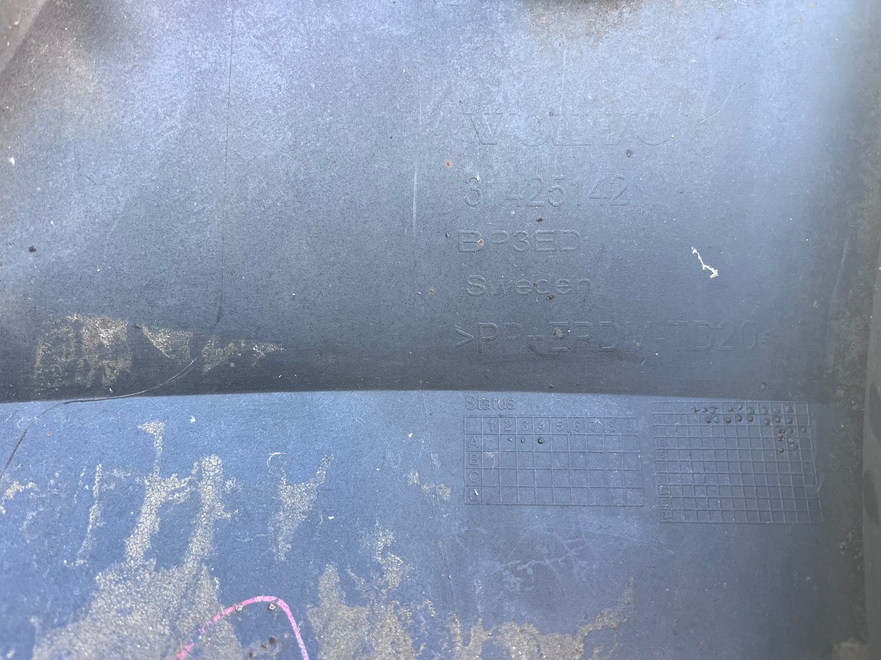 Volvo V90 S90 R Design Saloon Estate 2016-2020 Front Bumper 4 Pdc Genuine [n398]