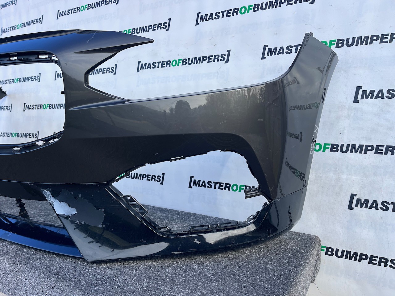 Volvo V90 S90 R Design Saloon Estate 2016-2020 Front Bumper 4 Pdc Genuine [n398]