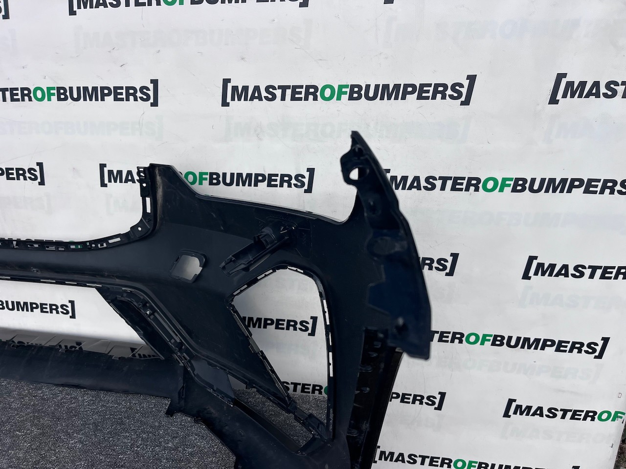 Volvo Xc60 R Design Mk2 Lift 2021-2024 Front Bumper 6 Pdc + Jets Genuine [n404]
