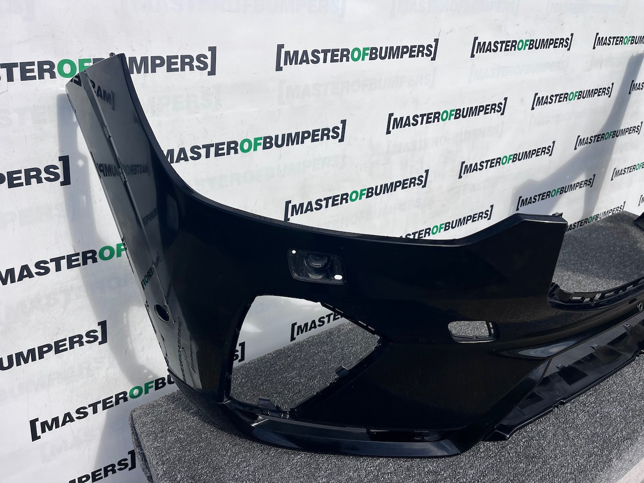 Volvo Xc60 R Design Mk2 Lift 2021-2024 Front Bumper 6 Pdc + Jets Genuine [n404]