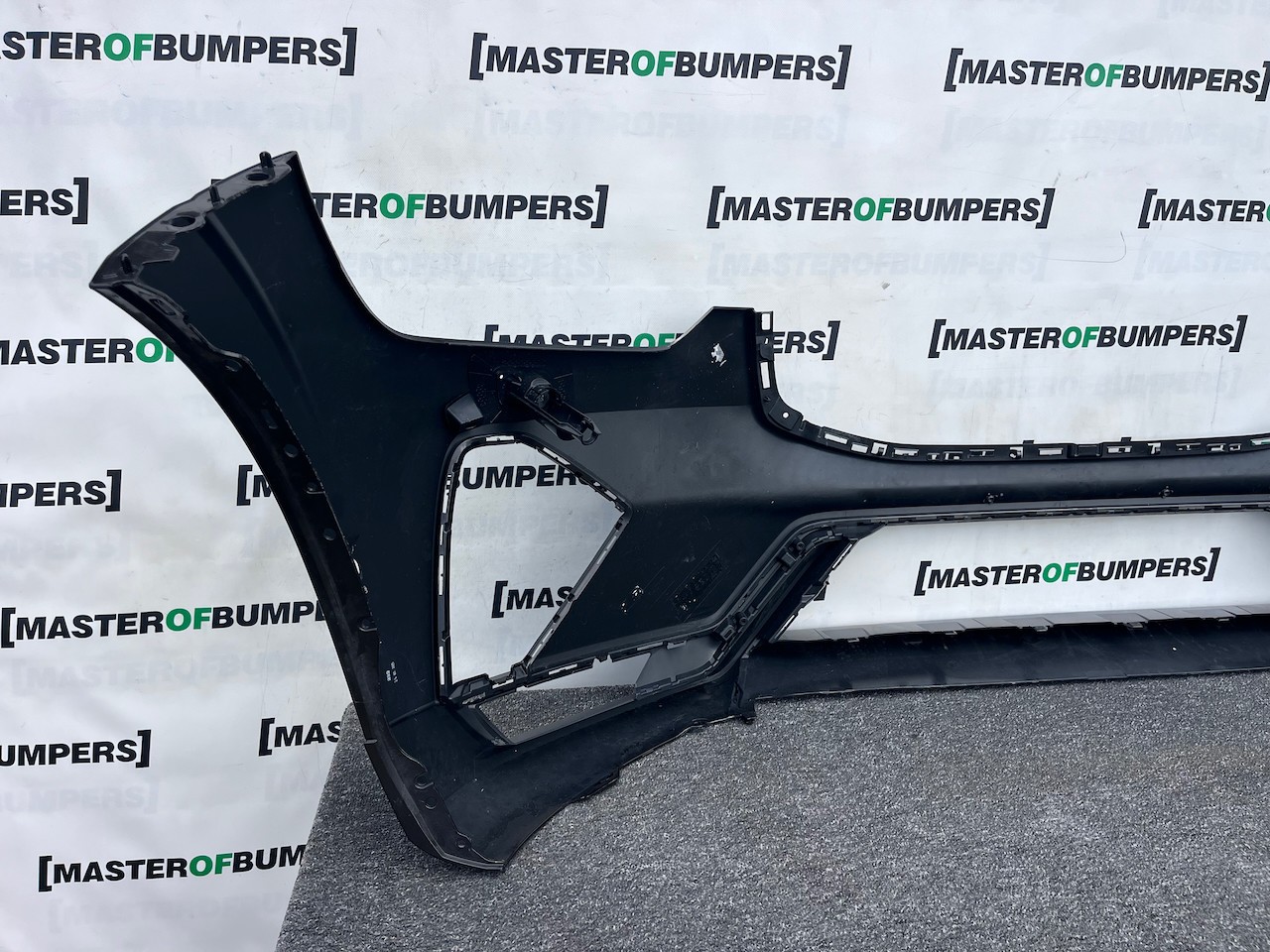 Volvo Xc60 R Design Suv Lift 2021-2024 Front Bumper 6 Pdc Genuine [n408]