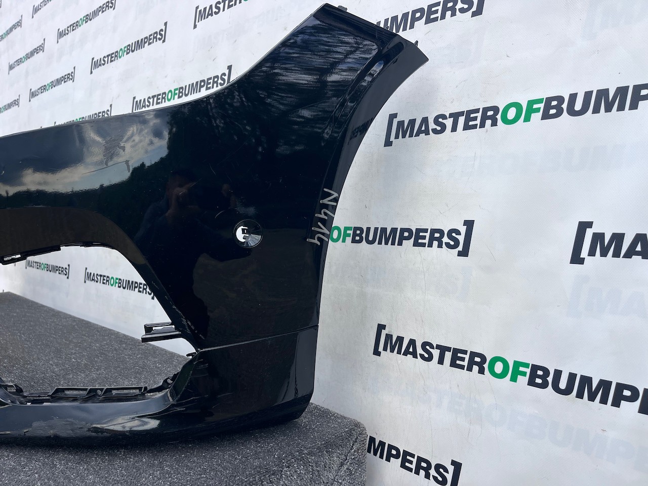 Volvo V90 S90 R Design Saloon Estate 2016-2020 Front Bumper 6 Pdc Genuine [n414]
