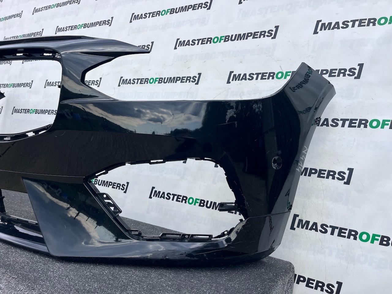 Volvo V90 S90 R Design Saloon Estate 2016-2020 Front Bumper 6 Pdc Genuine [n414]