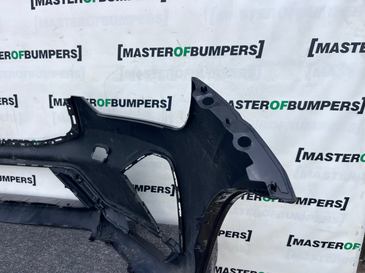 Volvo Xc60 R Design Mk2 Lift 2021-2024 Front Bumper 6 Pdc No Jets Genuine [n421]