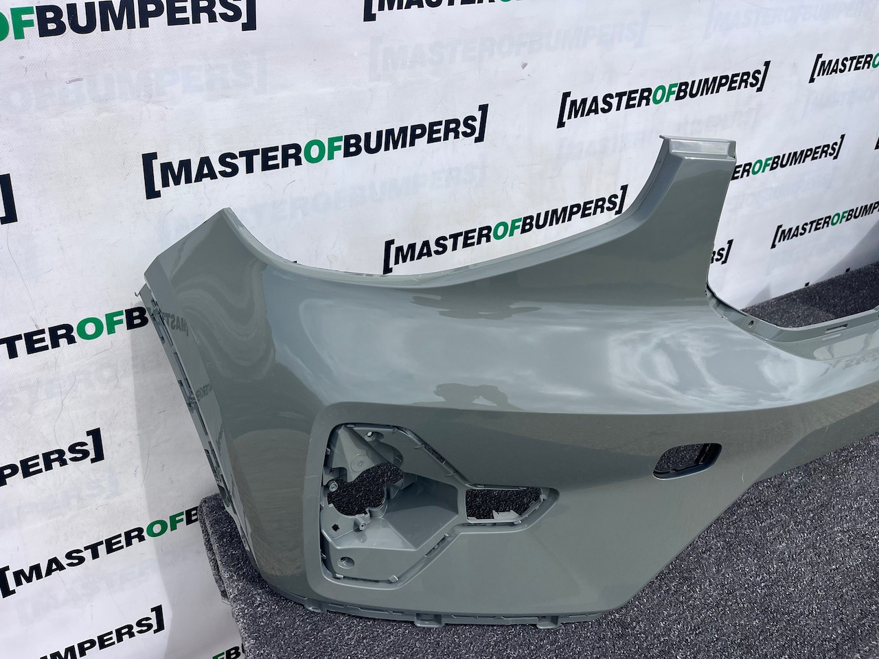 Volvo Xc40 Ultimate Phev Hybrid Lift 2022-on Front Bumper No Jets Genuine [n428]